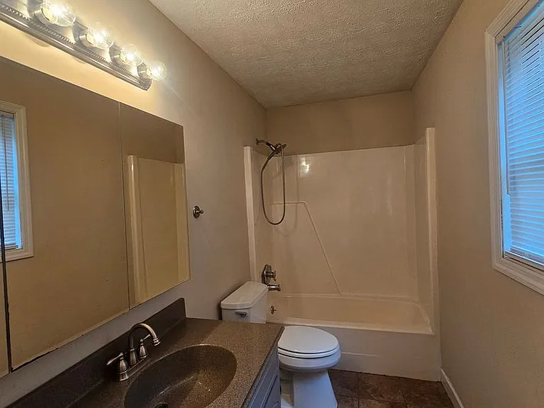 7268 Milam Rd — Photo 22