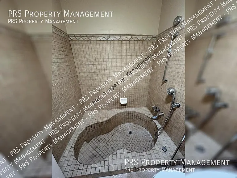 5100 N Miller Rd #11 — Photo 36