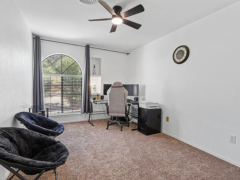 604 Venus Ave — Photo 23