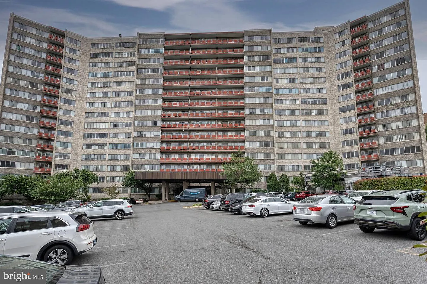 5340 Holmes Run Pkwy Unit 804 photo 1