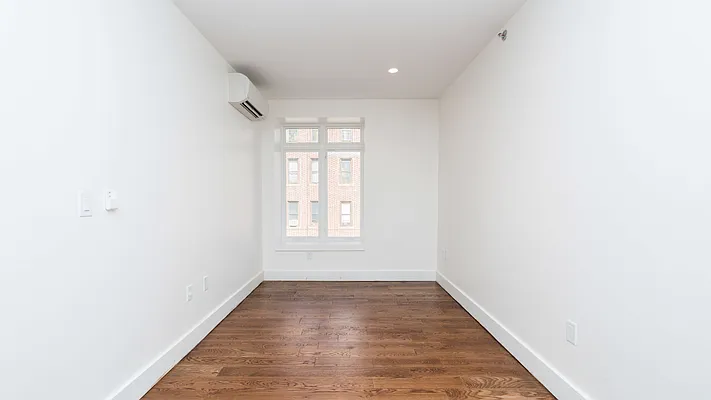 Rented by Nooklyn NYC LLC | media 44
