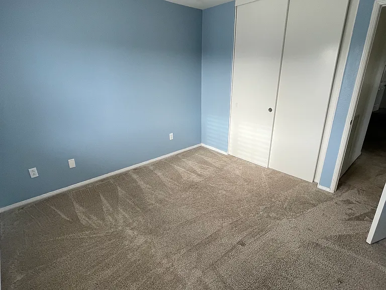 211 Twin Falls Ct — Photo 13