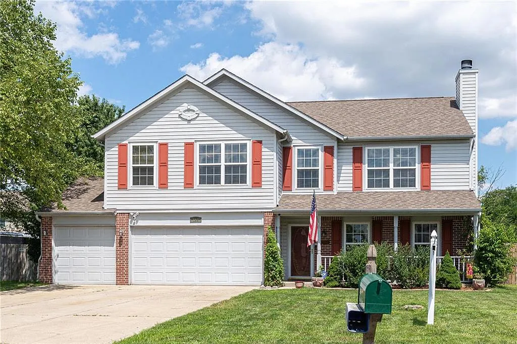 152 Davis Dr photo 1
