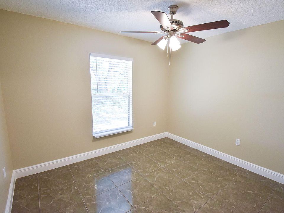 1st image of 6606 Heraldo Ct