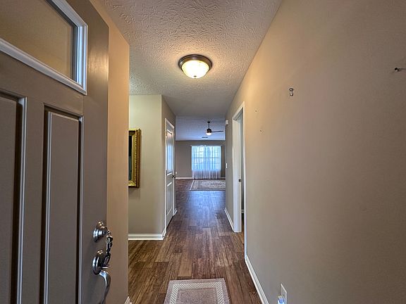 4th image of 1128 Blue Bell Way