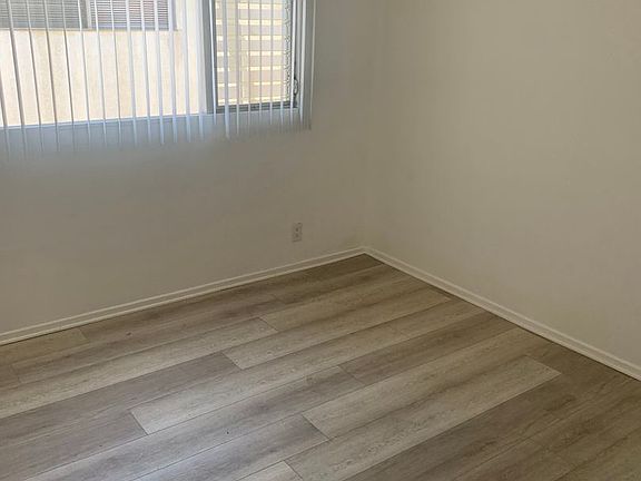 5th image of 1134 10th St APT 8