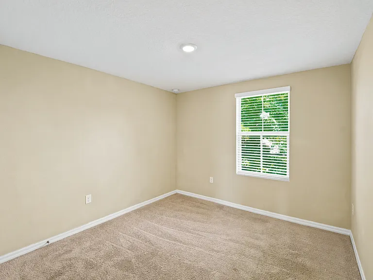 1948 Shiloh Brook St — Photo 16