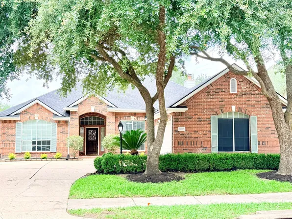 12110 Shadowpoint Dr, Houston, TX 77082
