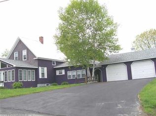 16 Merriman St, Madison, ME 04950