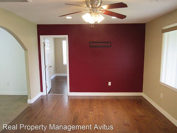 4th image of 313 E Pearce St