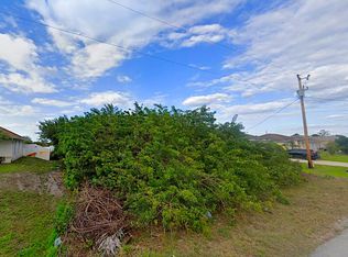 2706 27th St SW, Lehigh Acres, FL 33976