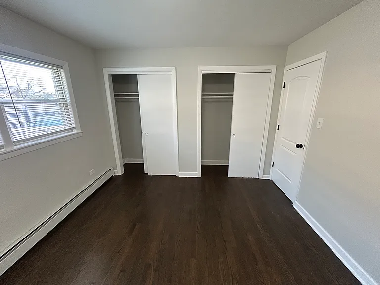 7810 S Escanaba Ave #2B — Photo 12