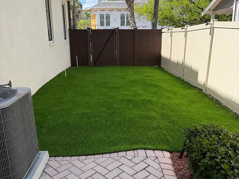 1715 W Watrous Ave — Photo 16