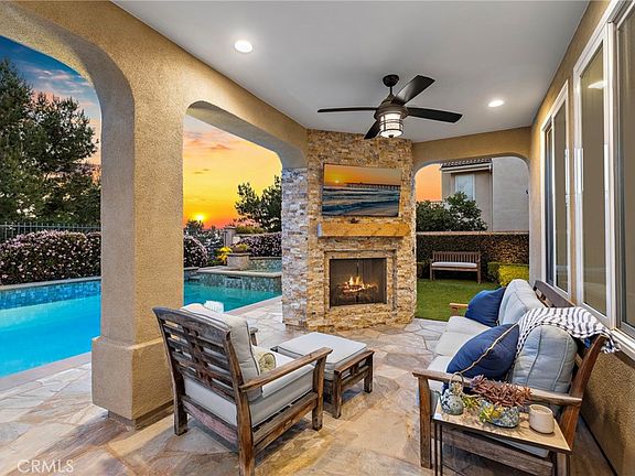 3rd image of 64 Calle Cabrillo