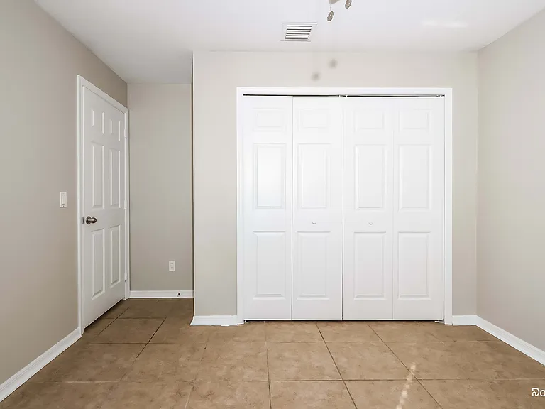 1219 SW Eleuthera Ave — Photo 12
