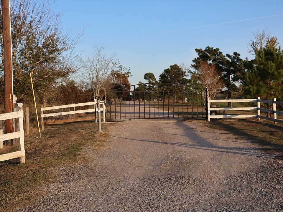 2nd image of 15140 Fm 359 Rd