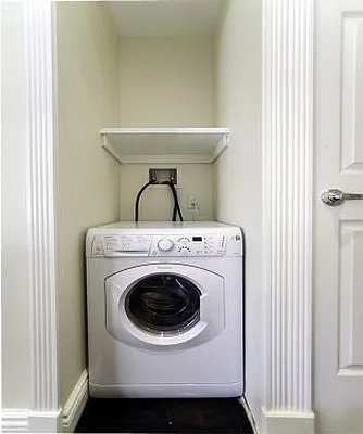 Rented by Icon Realty Management | media 10