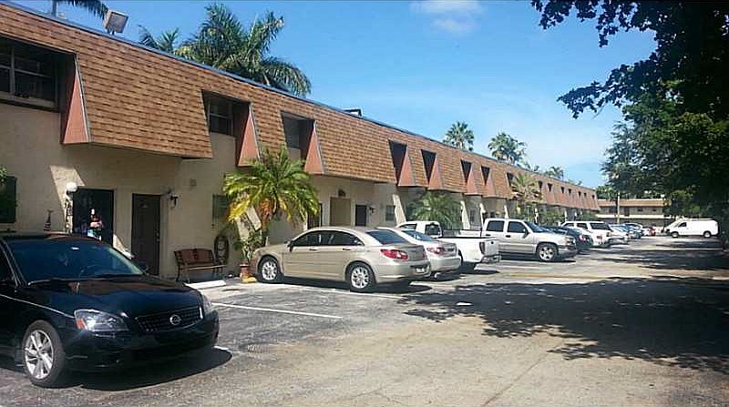 1st image of 15385 S Dixie Hwy APT 1