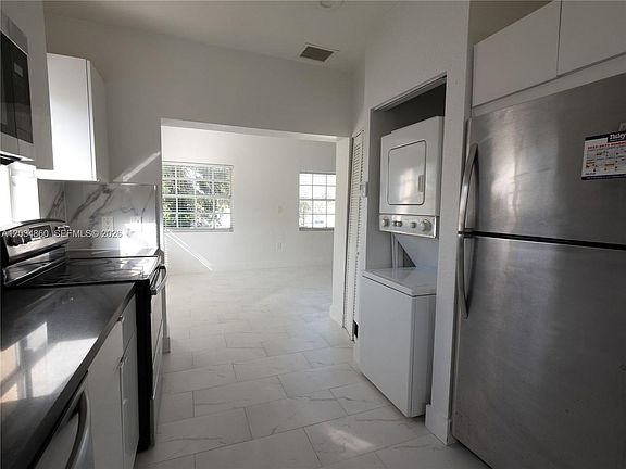 2nd image of 2272 NW 2nd St #2