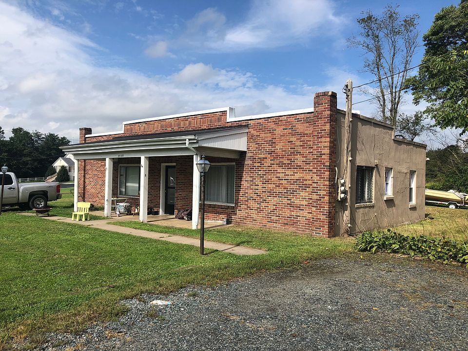 2nd image of 3530 Churchville Rd