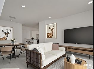 7354 Lee Hwy UNIT T-2, Falls Church, VA 22046