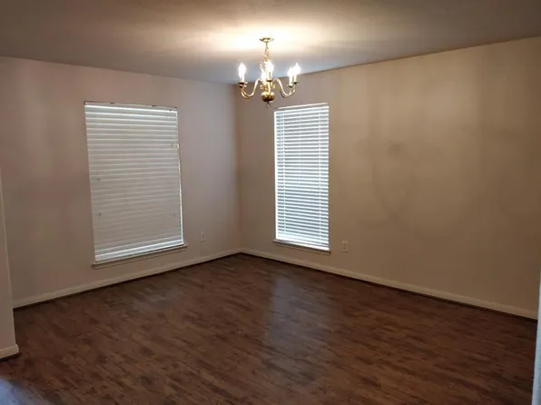 11902 Taylor Leigh Ln, Houston, TX 77066
