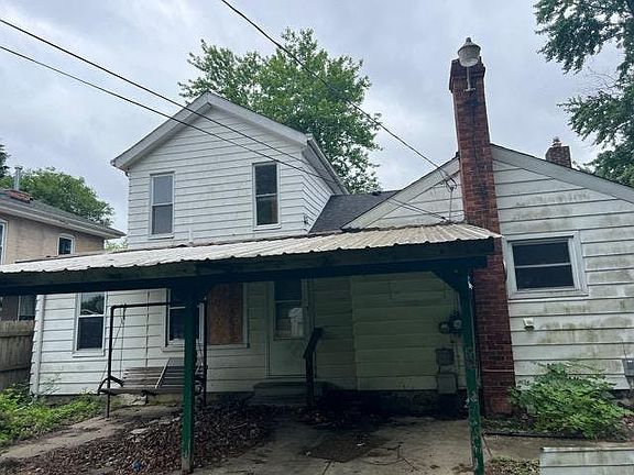 2nd image of 325 E Main St