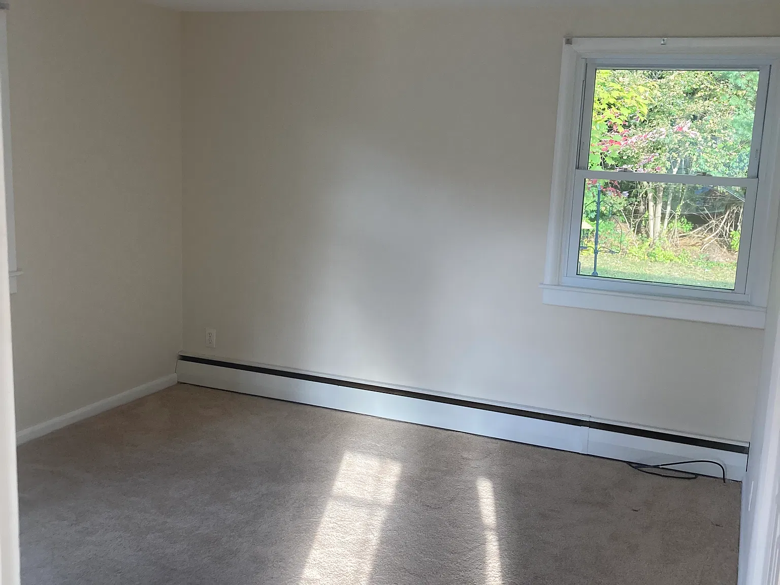 3 bed, 960 sqft, $2,700 — Photo 4