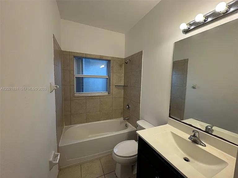 273 SE 31st Ave — Photo 6
