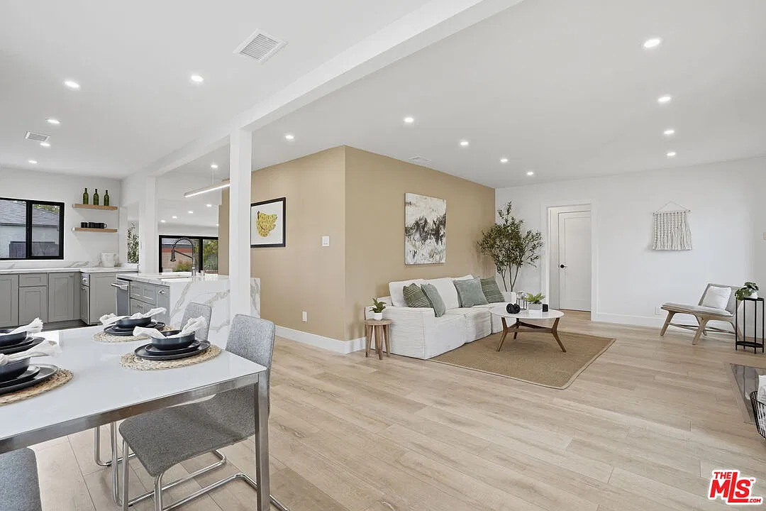 2 bed, 2.0 bath, 1473 sqft, $4,695 — Photo 3