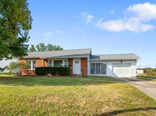 517 Sunshine Dr, Festus, MO 63028