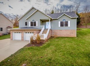 1307 Jamestowne Dr, Morgantown, WV 26508