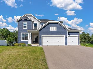 6450 Highland Hills Curv S, Cottage Grove, MN 55016