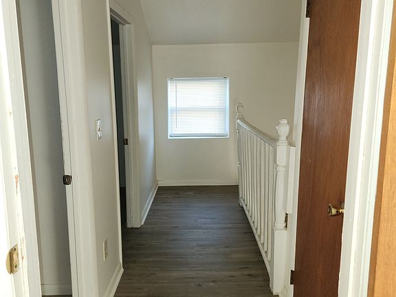 5th image of 507 W 7th St #1