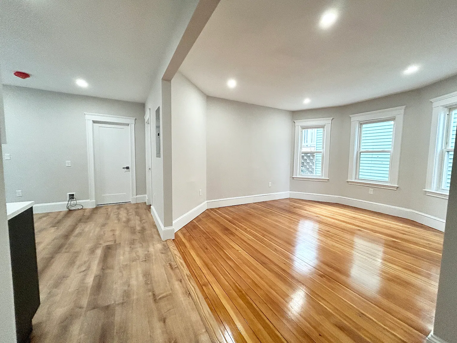 4 bed, 1500 sqft, $4,200 — Photo 2