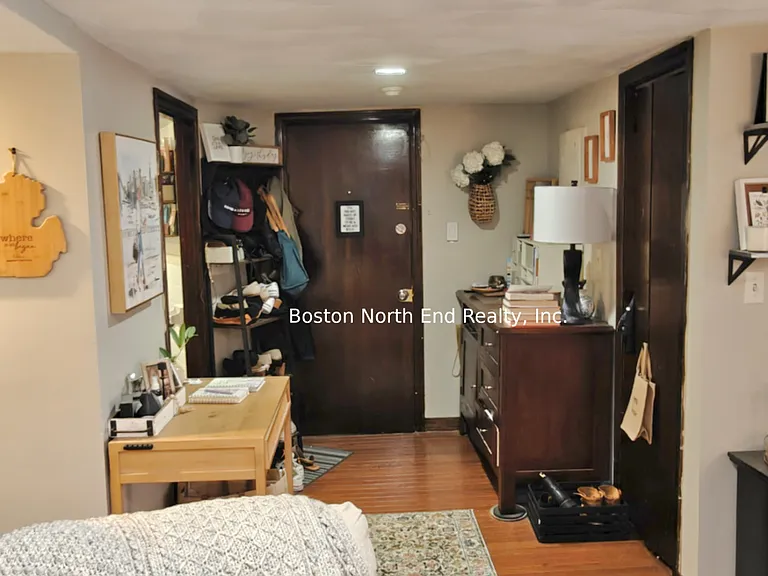 16 Parmenter St #3L — Photo 5