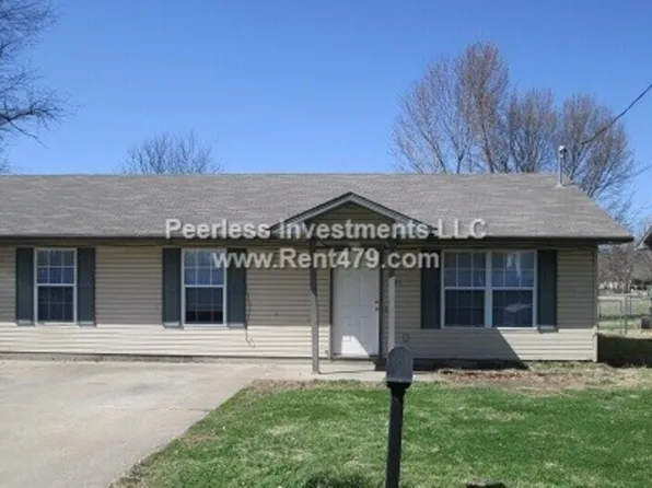 505 4th Ave SW, Gravette, AR 72736