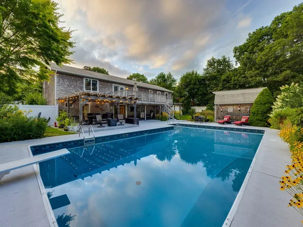 66 Sheaffer Road, Centerville, MA 02632