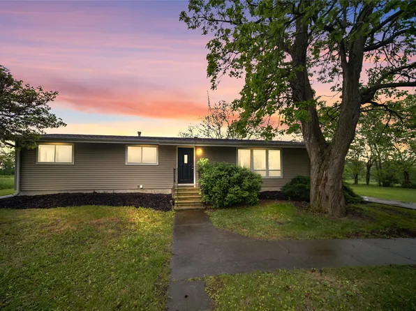 517 N 7th St, Knoxville, IA 50138