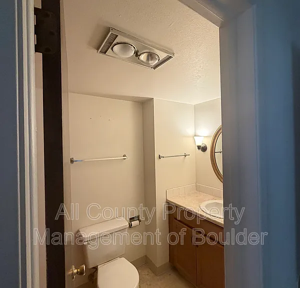 850 20th St #602 — Photo 4