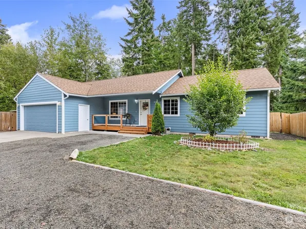 1621 E Trails End Drive, Belfair, WA 98528