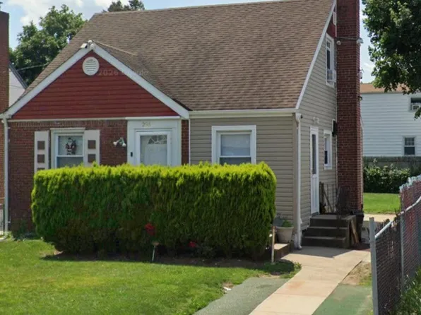 296 Chester Street, Uniondale, NY 11553