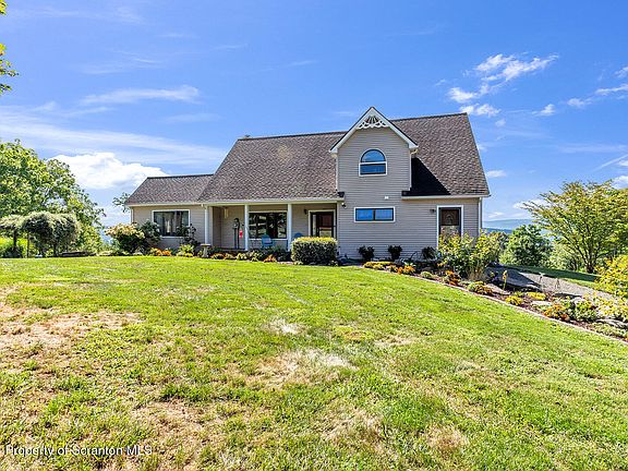 3rd image of 408 Rattle Snake Hill Rd