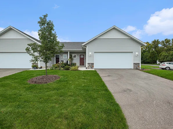 260 Shoreside North Dr SE, Grand Rapids, MI 49548