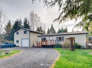 22308 N Forest Loop Rd, Granite Falls, WA 98252