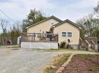 10446 Highway 211 SE, Elizabeth, IN 47117