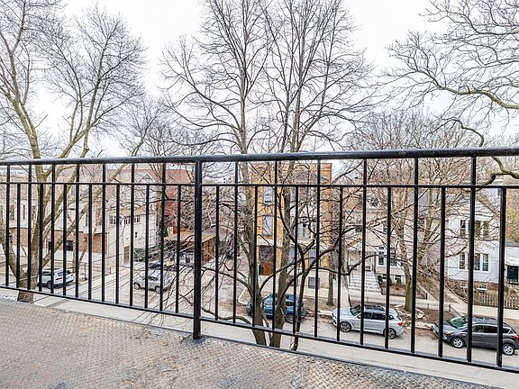 3rd image of 2542 N Seminary Ave #3