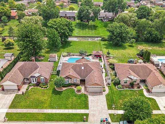 3rd image of 15444 Windsong Dr