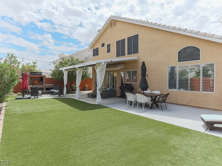 1804 Battle Born Dr — Photo 11