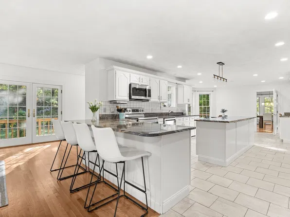276 High St, Winchester, MA 01890
